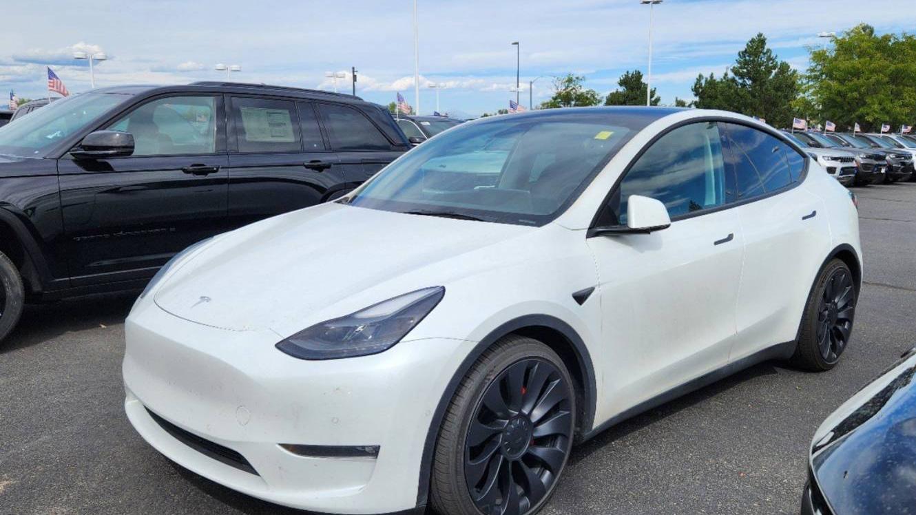 TESLA MODEL Y 2022 7SAYGDEF1NF387687 image